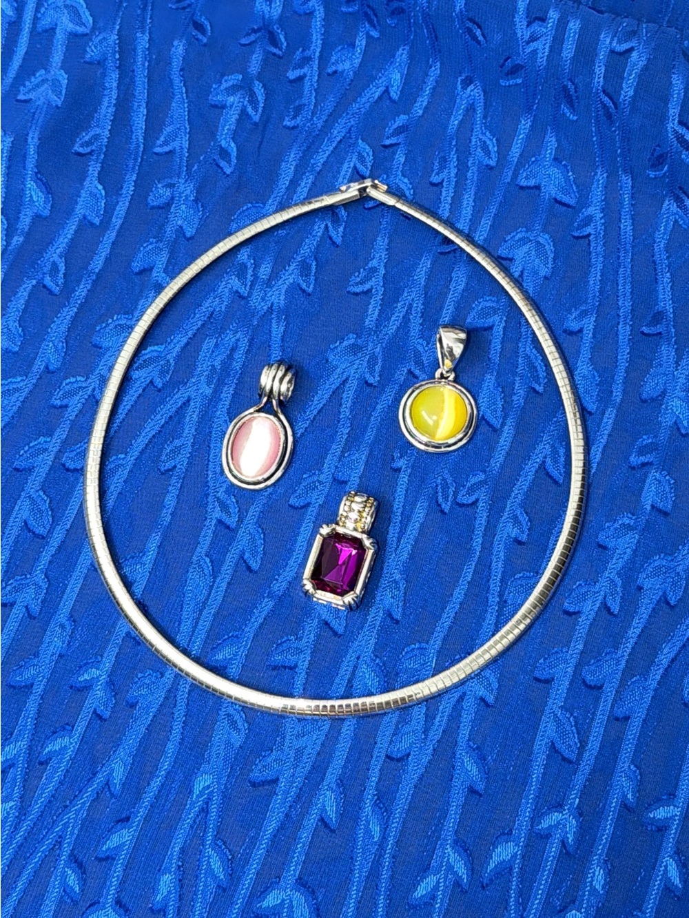 Necklace with 3 Interchangeable Pendants (EUC)